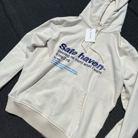 Resort corps Cream Beige Graphic Pullover Hoodie - Picture 6 of 16